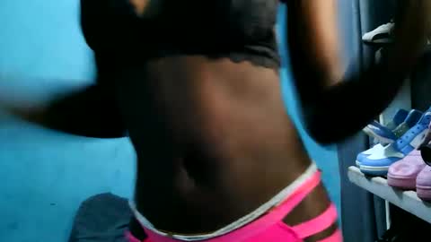 Snapshot of tswana_ chatting on 03-01-26, 03:30 lencer online show from 03-01-26, 03:30