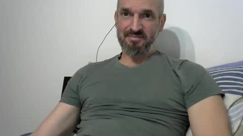 Snapshot of tu_bomberono chatting on 01-15-25, 08:37 tu_bomberono online show from 01-15-25, 08:37