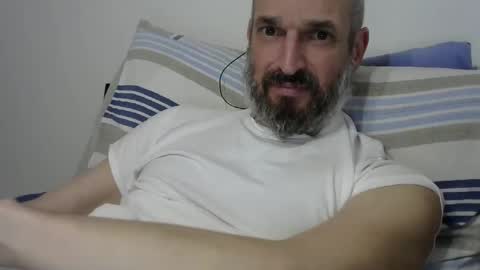 Snapshot of tu_bomberono chatting on 02-14-25, 09:21 tu_bomberono online show from 02-14-25, 09:21
