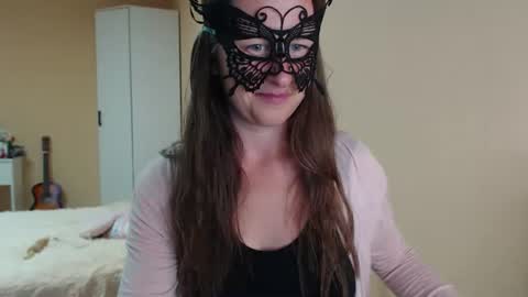 Milli online show from 07-23-26, 02:48