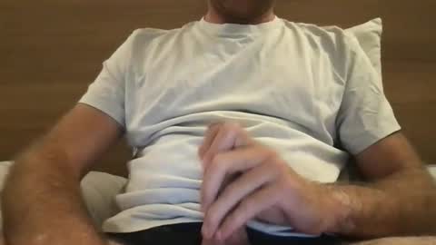 Snapshot of tulaveux06 chatting on 10-07-25, 04:26 tulaveux06 online show from 10-07-25, 04:26