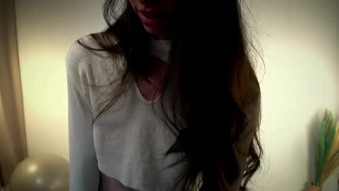 Snapshot of tumblrgrrl chatting on 04-17-26, 12:35 Nelly online show from 04-17-26, 12:35