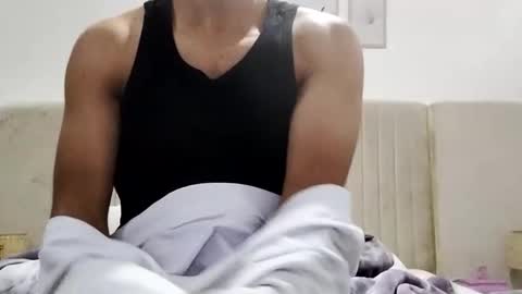 Snapshot of tunisiensexyguy chatting on 12-23-24, 04:22 TunisienSexyGuy online show from 12-23-24, 04:22