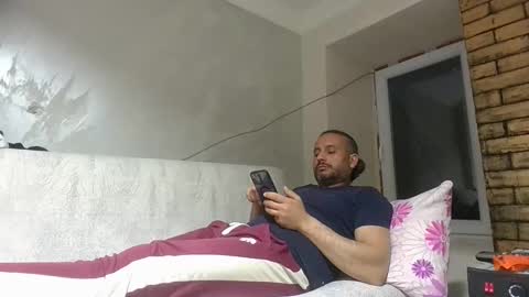 Snapshot of turkey_men34 chatting on 04-15-26, 04:25 turkey_men34 online show from 04-15-26, 04:25