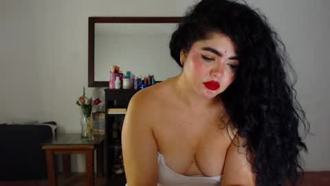 Snapshot of tuti_sex chatting on 07-11-26, 02:36 tuti online show from 07-11-26, 02:36