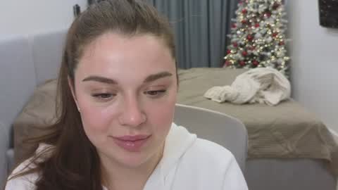 Snapshot of tutti_frutti_ chatting on 12-19-24, 11:14 Ariana online show from 12-19-24, 11:14