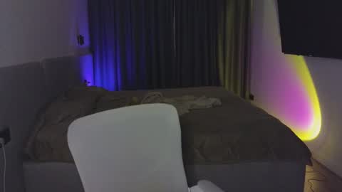 Snapshot of tutti_frutti_ chatting on 01-10-25, 09:20 Ariana online show from 01-10-25, 09:20