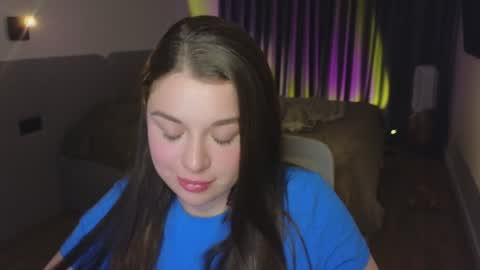 Snapshot of tutti_frutti_ chatting on 01-15-25, 11:30 Ariana online show from 01-15-25, 11:30