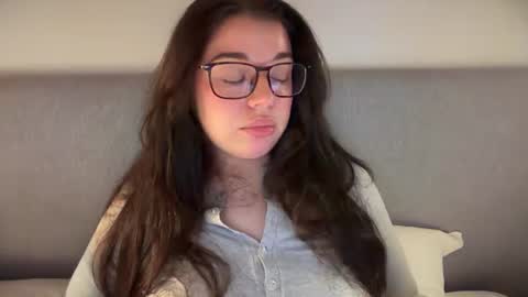 Snapshot of tutti_frutti_ chatting on 07-22-26, 07:38 Ariana online show from 07-22-26, 07:38