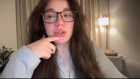 Snapshot of tutti_frutti_ chatting on 08-02-26, 08:29 Ariana online show from 08-02-26, 08:29