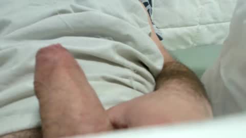 tutu1723153673 online show from 03-05-25, 08:42