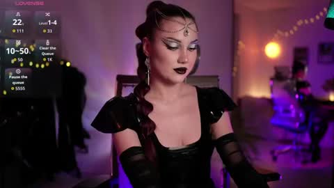 Snapshot of tv_miss chatting on 06-13-26, 02:53 Miss Veth online show from 06-13-26, 02:53