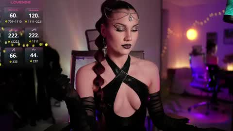 Snapshot of tv_miss chatting on 06-22-26, 02:24 Miss Veth online show from 06-22-26, 02:24
