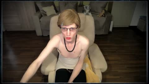 Clementine online show from 12-20-25, 09:16