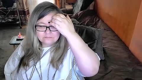 Lana online show from 03-08-25, 03:39