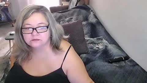 Lana online show from 09-10-25, 02:33