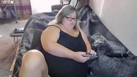 Lana online show from 09-28-25, 12:49