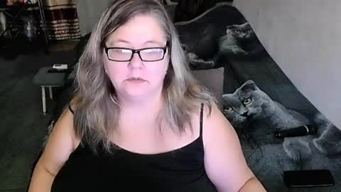 Lana online show from 02-08-26, 09:51