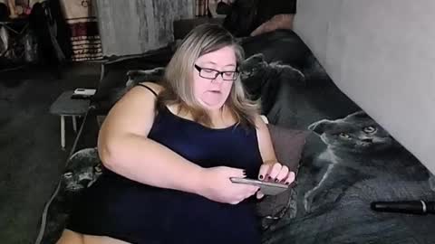 Lana online show from 02-22-26, 12:01