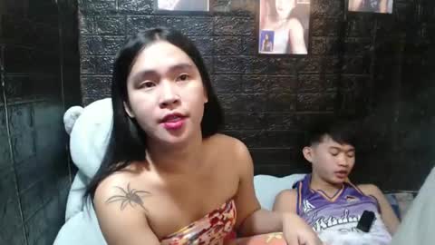 Snapshot of tweethearts_only chatting on 10-15-25, 01:22 tweethearts_only online show from 10-15-25, 01:22