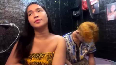 Snapshot of tweethearts_only chatting on 11-23-25, 01:44 tweethearts_only online show from 11-23-25, 01:44