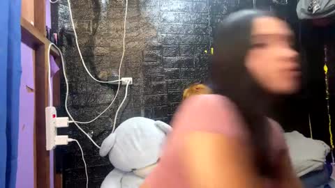 Snapshot of tweethearts_only chatting on 12-03-25, 09:29 tweethearts_only online show from 12-03-25, 09:29