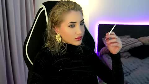 MayCarrey online show from 03-11-26, 11:00