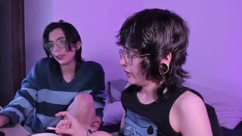 Eve  Lili online show from 10-29-25, 11:39