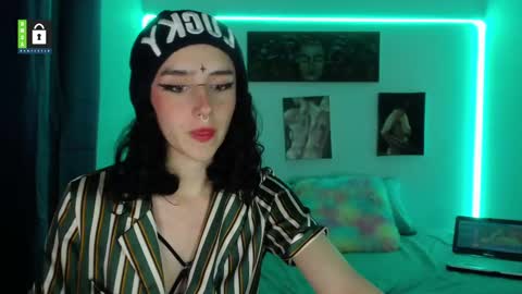 Snapshot of twinflamesxx chatting on 03-04-25, 02:27 TwinFlamesXX online show from 03-04-25, 02:27