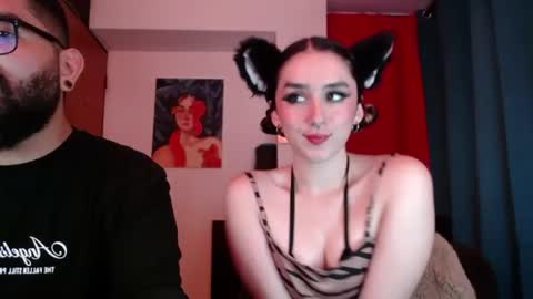 Snapshot of twinflamesxx chatting on 07-28-26, 12:29 TwinFlamesXX online show from 07-28-26, 12:29