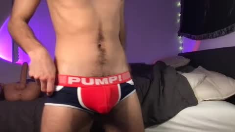 Snapshot of twink_boy98 chatting on 09-18-25, 04:36 twink_boy98 online show from 09-18-25, 04:36