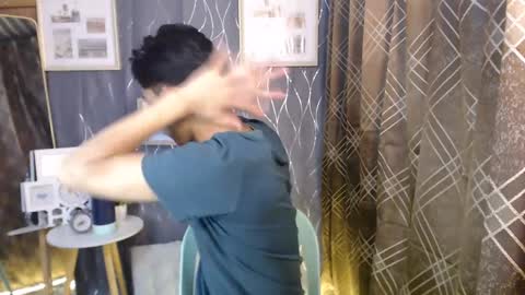 Snapshot of twink_hairyass69 chatting on 12-28-24, 12:35 Aladin online show from 12-28-24, 12:35