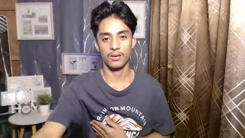 Snapshot of twink_hairyass69 chatting on 01-04-25, 04:00 Aladin online show from 01-04-25, 04:00