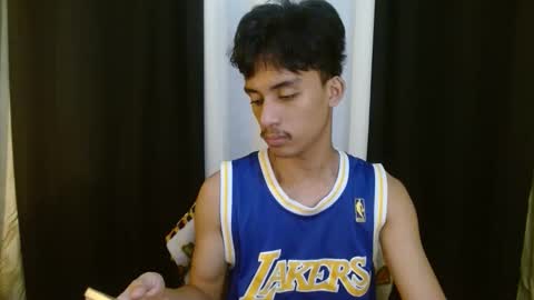 Snapshot of twink_hairyass69 chatting on 09-12-25, 09:15 Aladin online show from 09-12-25, 09:15