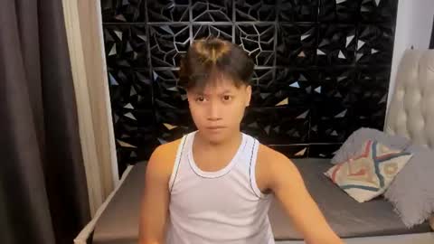 Snapshot of twink_mistingtrevor chatting on 07-06-26, 12:57 twink_mistingtrevor online show from 07-06-26, 12:57