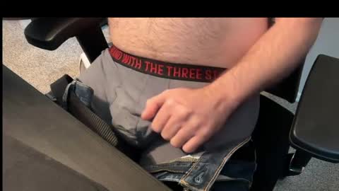 Tell me what to do online show from 04-24-26, 04:09