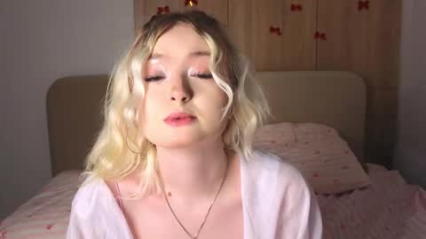 twinklefluff online show from 01-07-26, 04:09