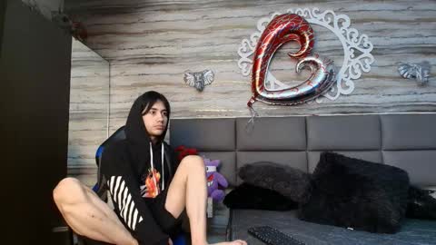 twinslovers_ online show from 02-22-26, 03:07