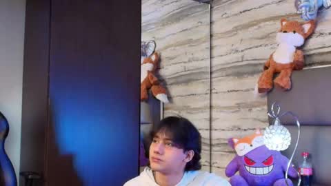twinslovers_ online show from 05-13-26, 04:21
