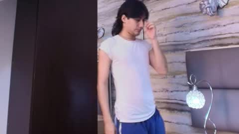 twinslovers_ online show from 05-27-26, 04:09