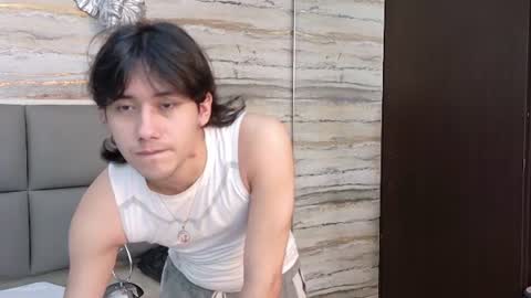 twinslovers_ online show from 06-14-26, 04:14