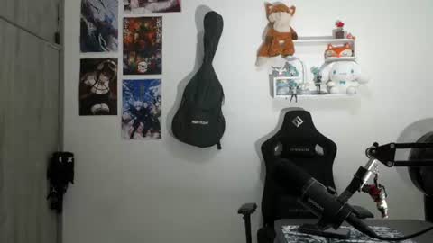 twinslovers_ online show from 07-21-26, 03:42