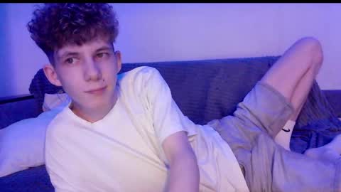 TwiShadow online show from 04-02-26, 09:34