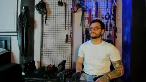 Clio  Tadeo online show from 05-25-26, 03:56