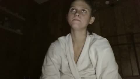 Snapshot of twizzler_twizzle chatting on 11-26-25, 06:03 twizzler_twizzle online show from 11-26-25, 06:03