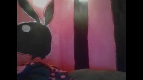 Snapshot of twizzytoxic22 chatting on 06-04-26, 03:56 twizzytoxic22 online show from 06-04-26, 03:56