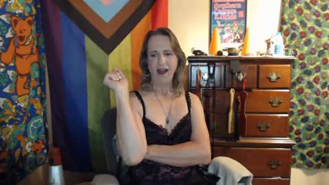 twocumkerry online show from 06-12-26, 04:00