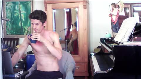 Snapshot of twoforallprivate chatting on 02-02-25, 07:04 TobeBritta online show from 02-02-25, 07:04