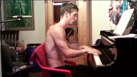 Snapshot of twoforallprivate chatting on 02-26-25, 09:37 TobeBritta online show from 02-26-25, 09:37