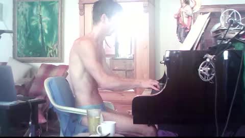 TobeBritta online show from 12-14-25, 04:23